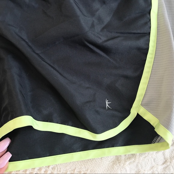 Grey running shorts - Picture 3 of 4